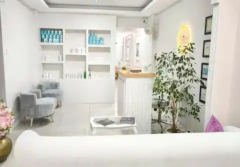 Cherry Güzellik Merkezi | Cilt Bakımı | Epilasyon | Kalıcı Oje fotoğraf 3