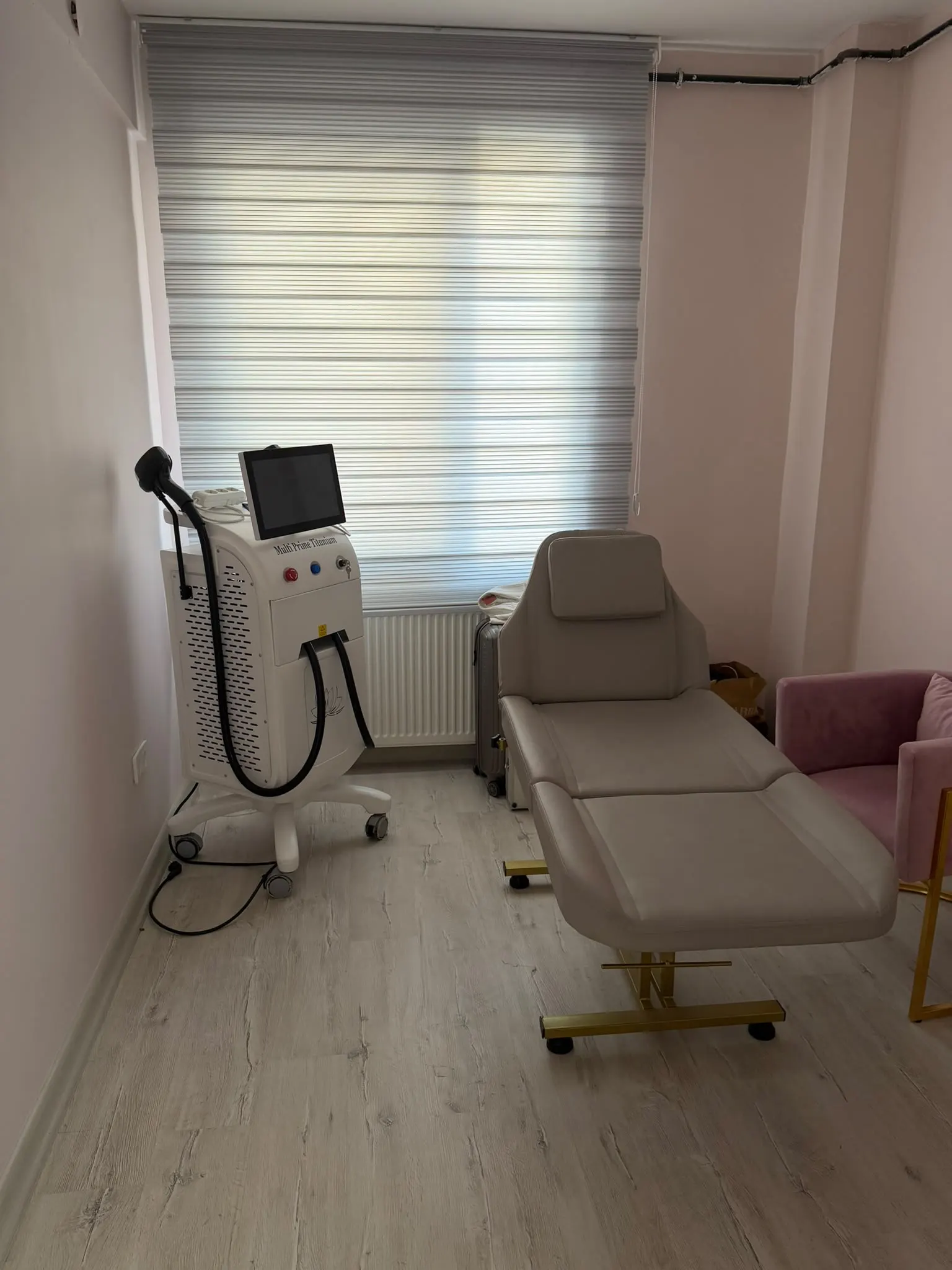 Estemer Beauty Studio - Osmanbey Lazer Epilasyon & Cilt Bakımı fotoğraf 3