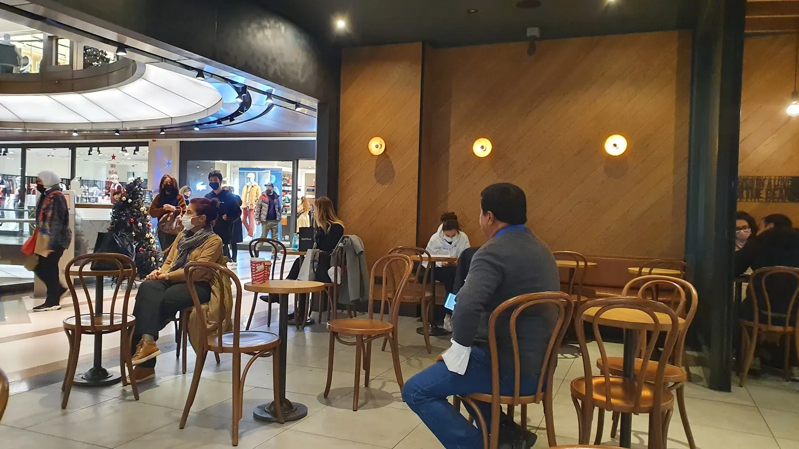 Starbucks fotoğraf 1