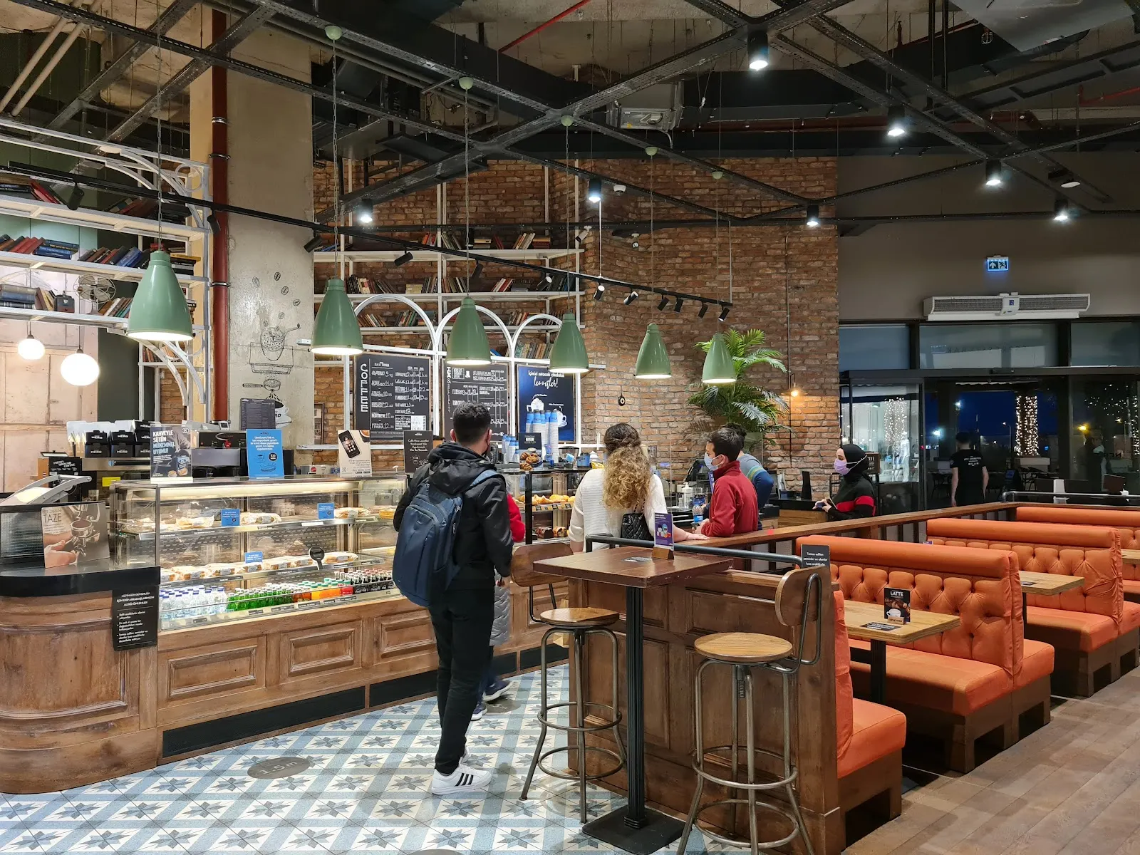 Caffè Nero fotoğraf 1