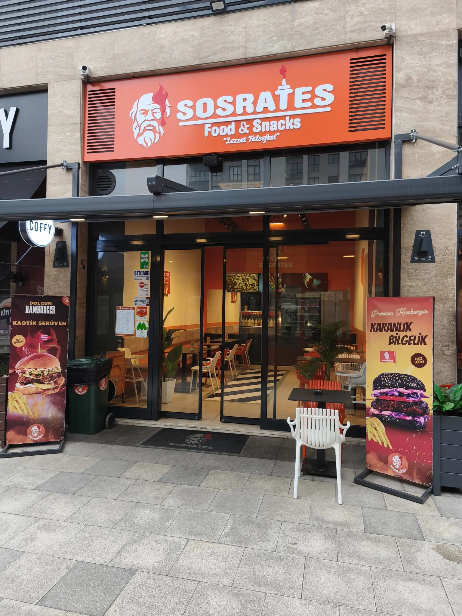 SOSRATES - Burger & Snack