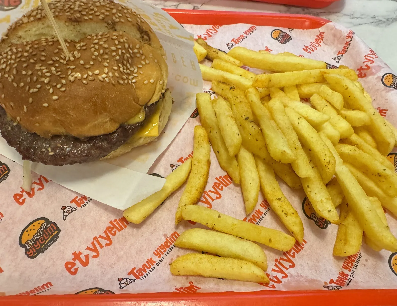 Burger Yiyelim fotoğraf 3