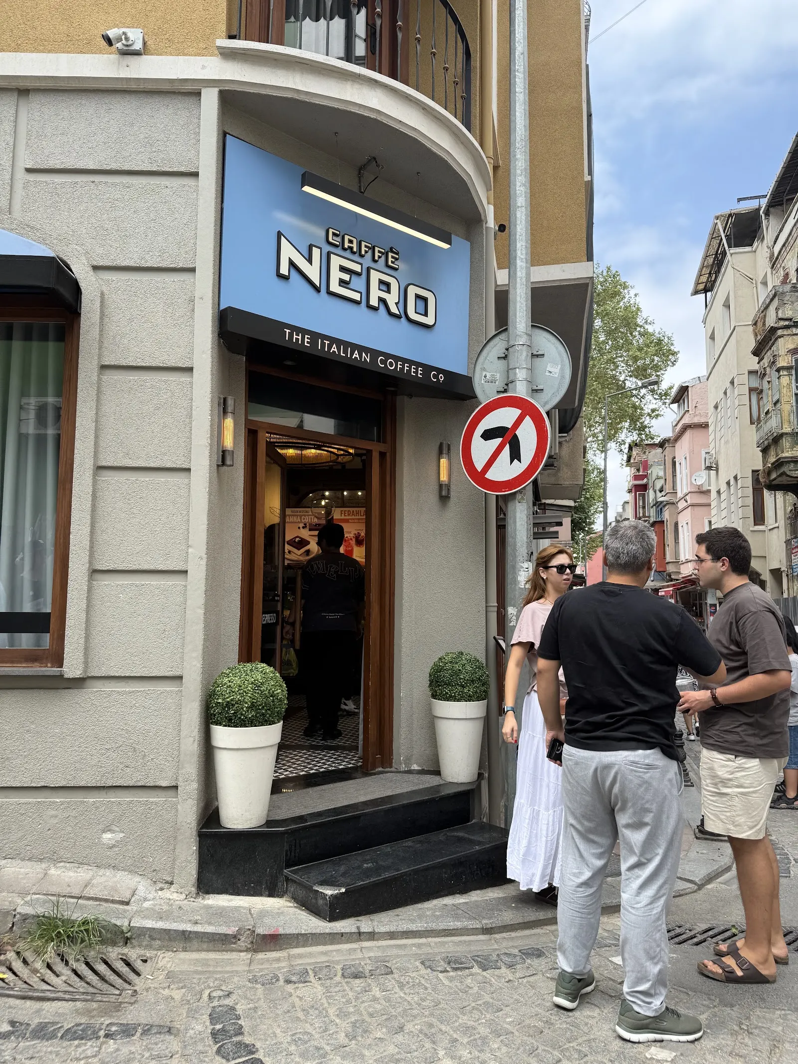 Caffe Nero