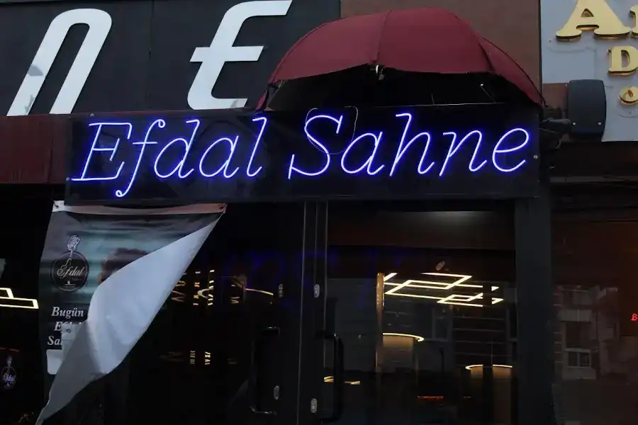Efdal Sahne