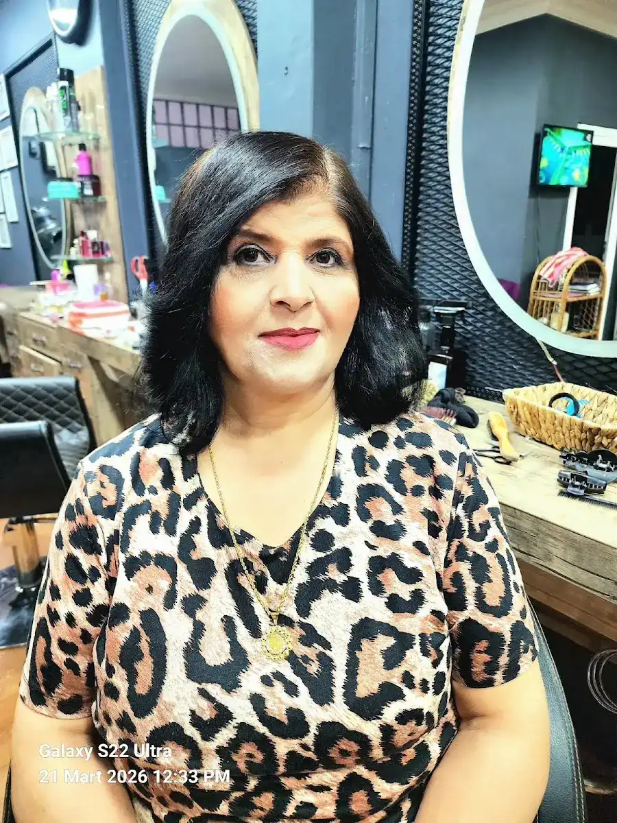 YAĞMUR KUAFÖR MODA VE DIŞ ÇEKİM FOTOĞRAFÇILIK fotoğraf 2