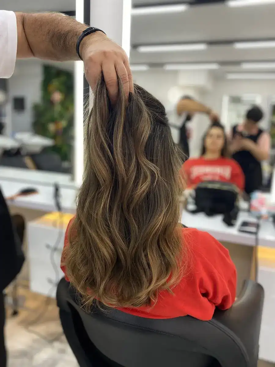 Aydınlı kuaför Salon PİNK - BAYAN KUAFÖRÜ ( TUZLA SAÇ KAYNAK MERKEZİ )