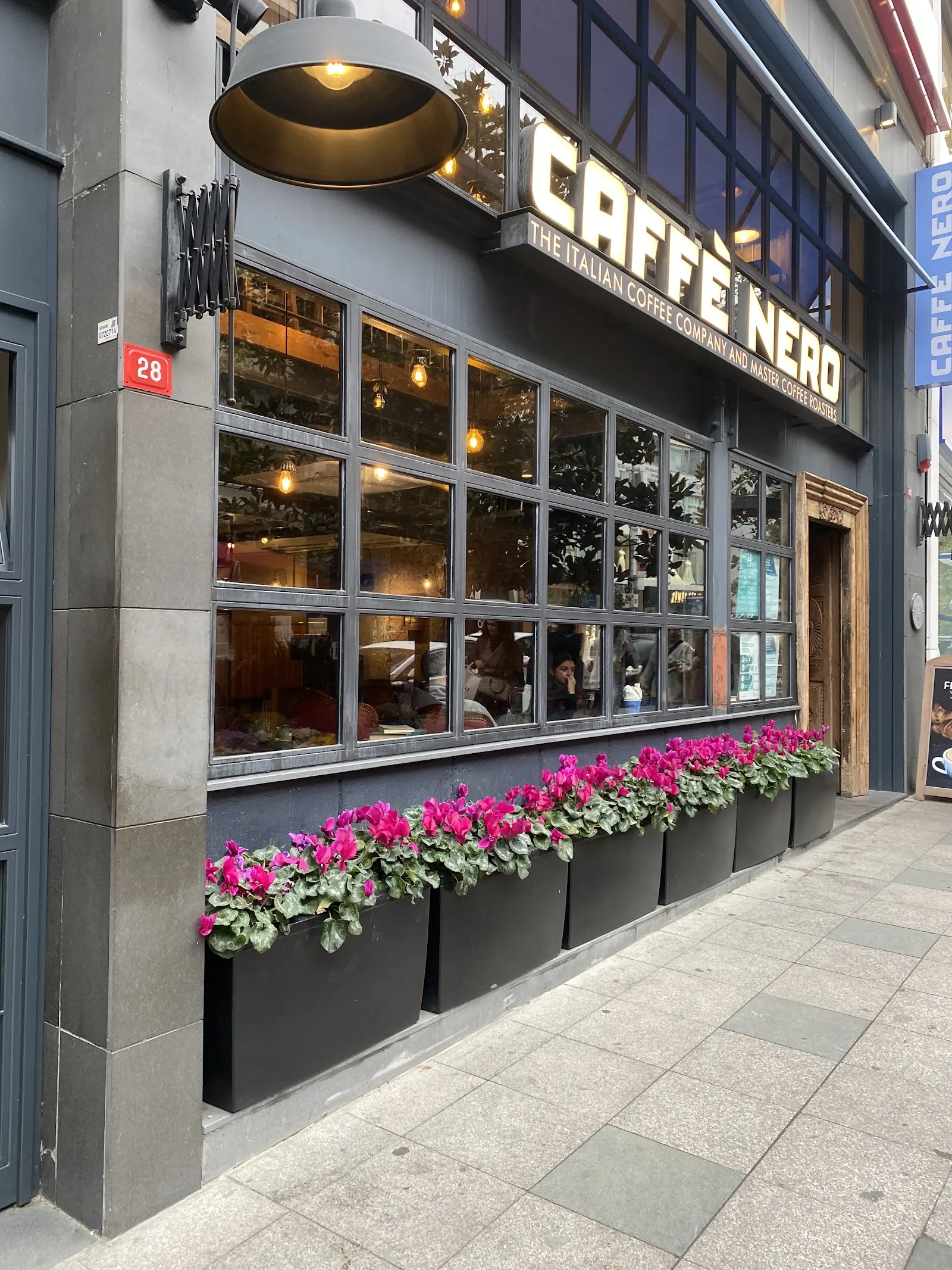 Caffè Nero fotoğraf 1