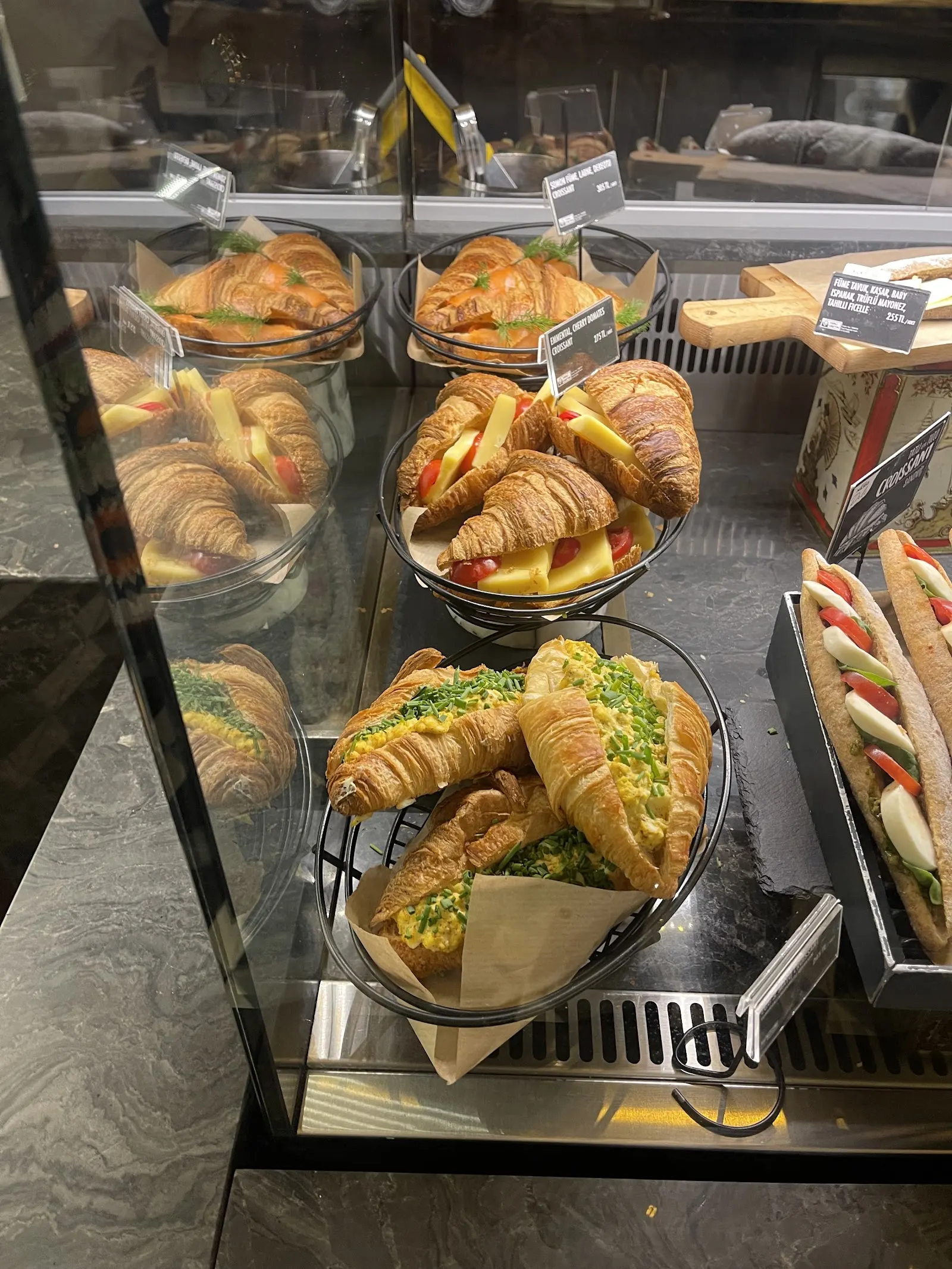 Caffè Nero fotoğraf 3