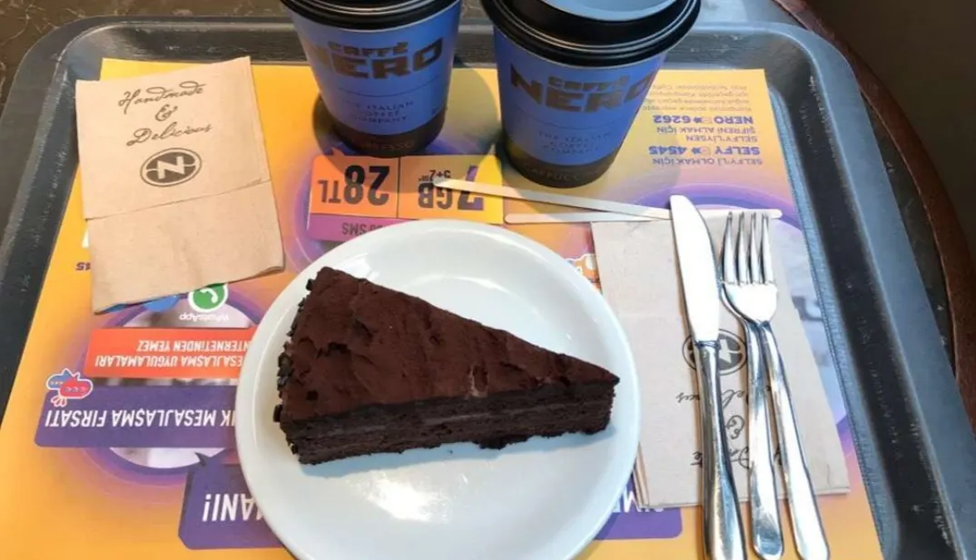 Caffe Nero fotoğraf 3