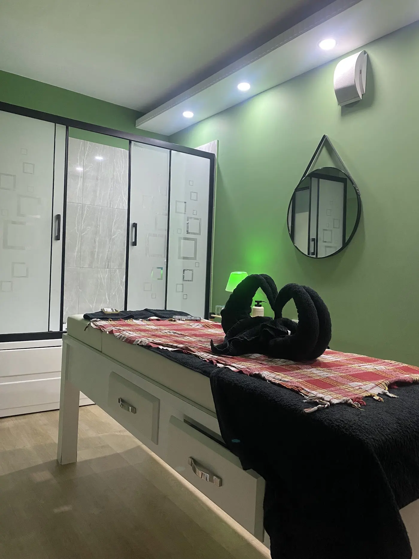 Ella Spa │ Tuzla Masaj Salonu fotoğraf 3
