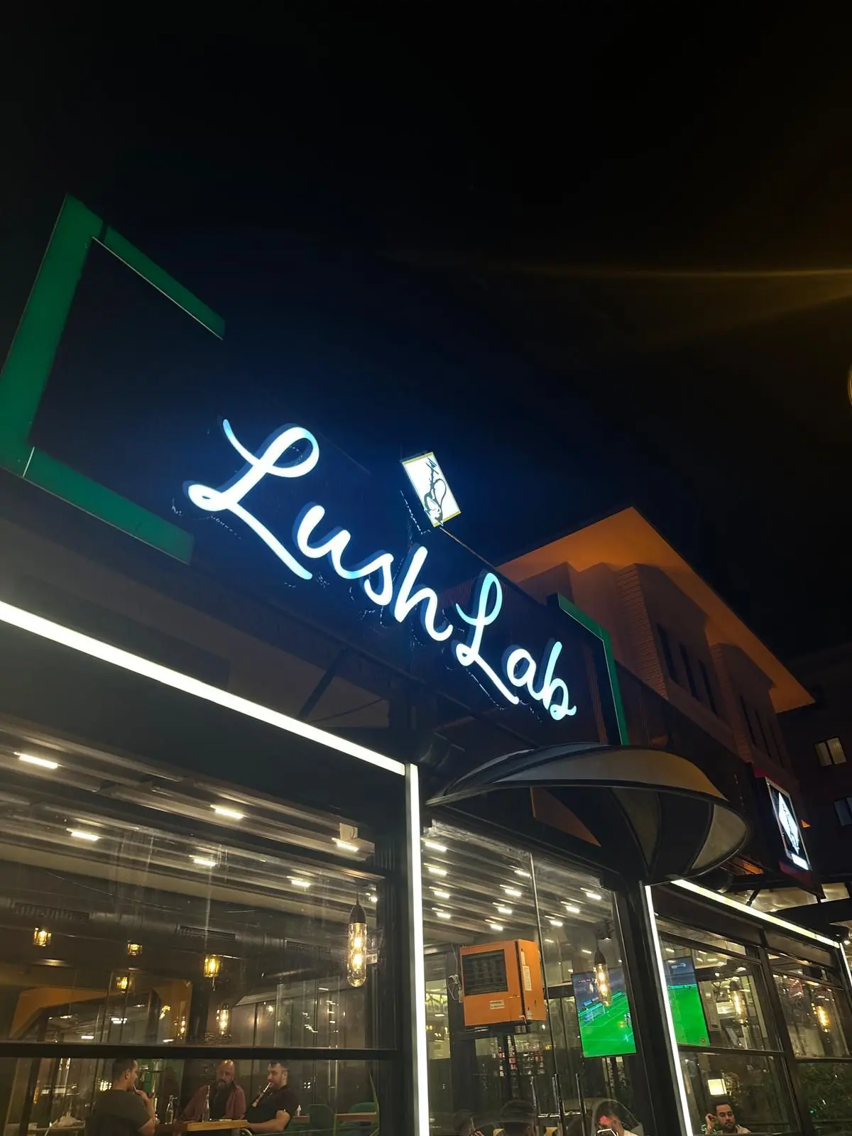 LUSH LAB LOUNGE
