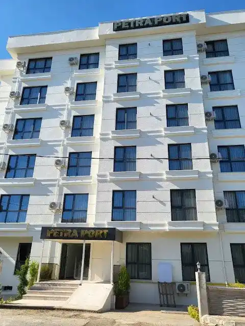 PETRA PORT HOTEL