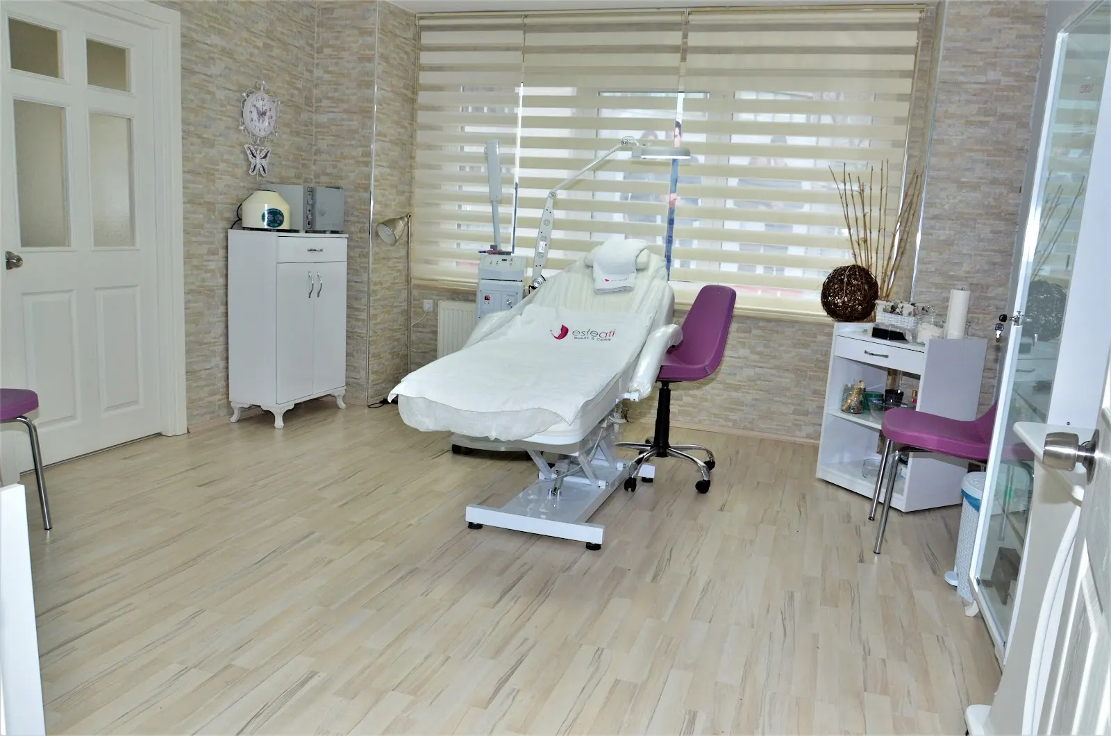 Esteati Güzellik Salonu fotoğraf 2