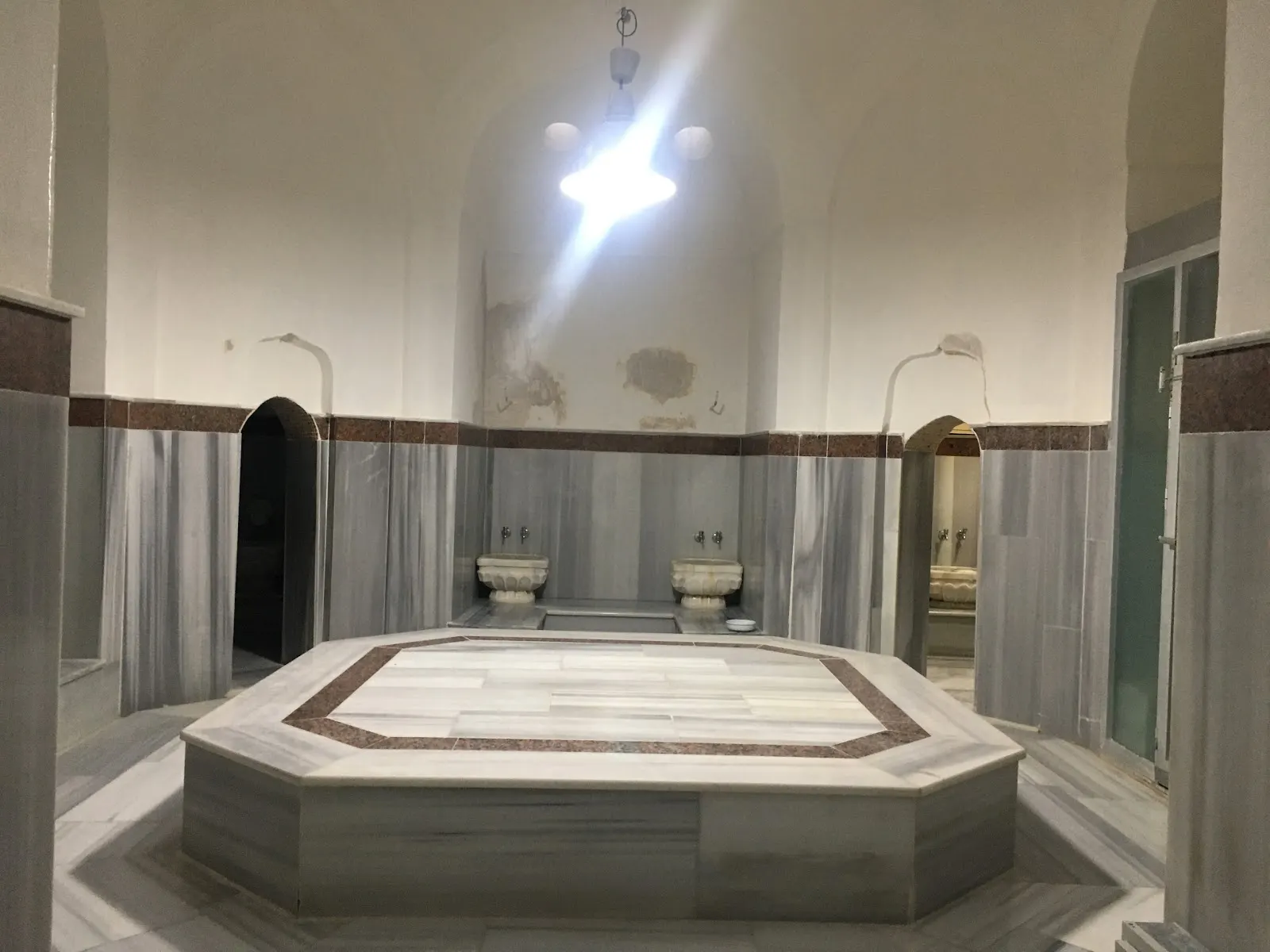 Tarihi Üsküdar Şifa Hamamı fotoğraf 3