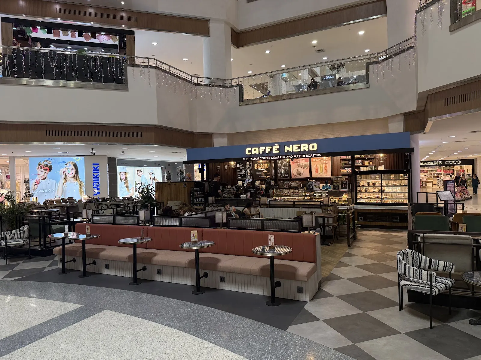 Caffè Nero fotoğraf 1