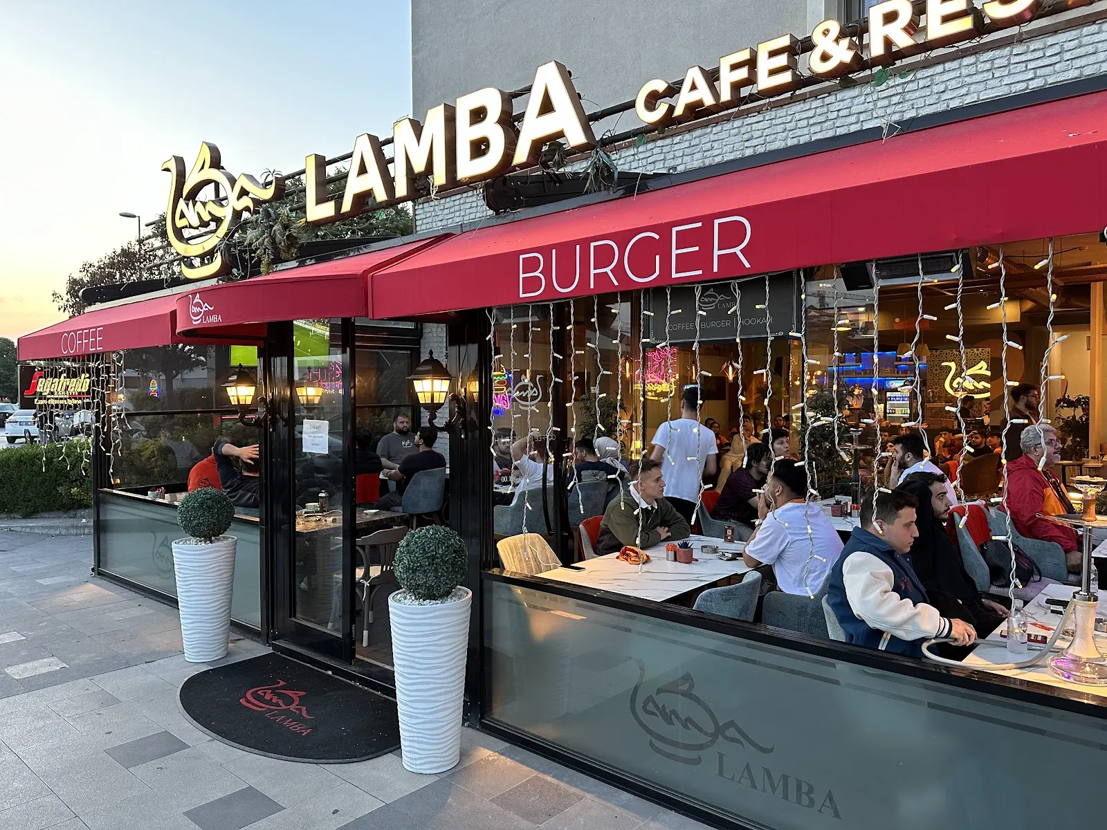 Lamba Cafe & Restaurant fotoğraf 3
