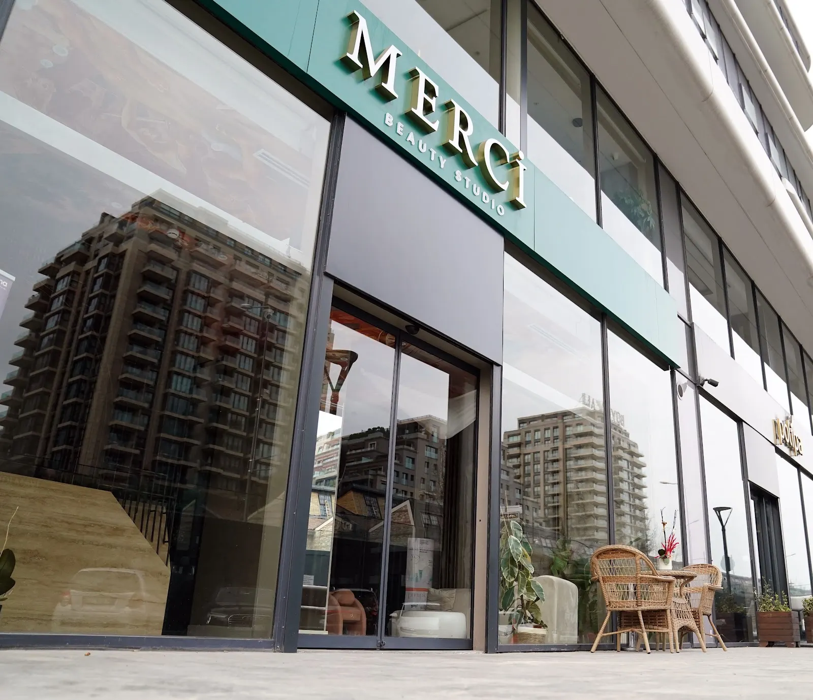 Merci Beauty Studio fotoğraf 2