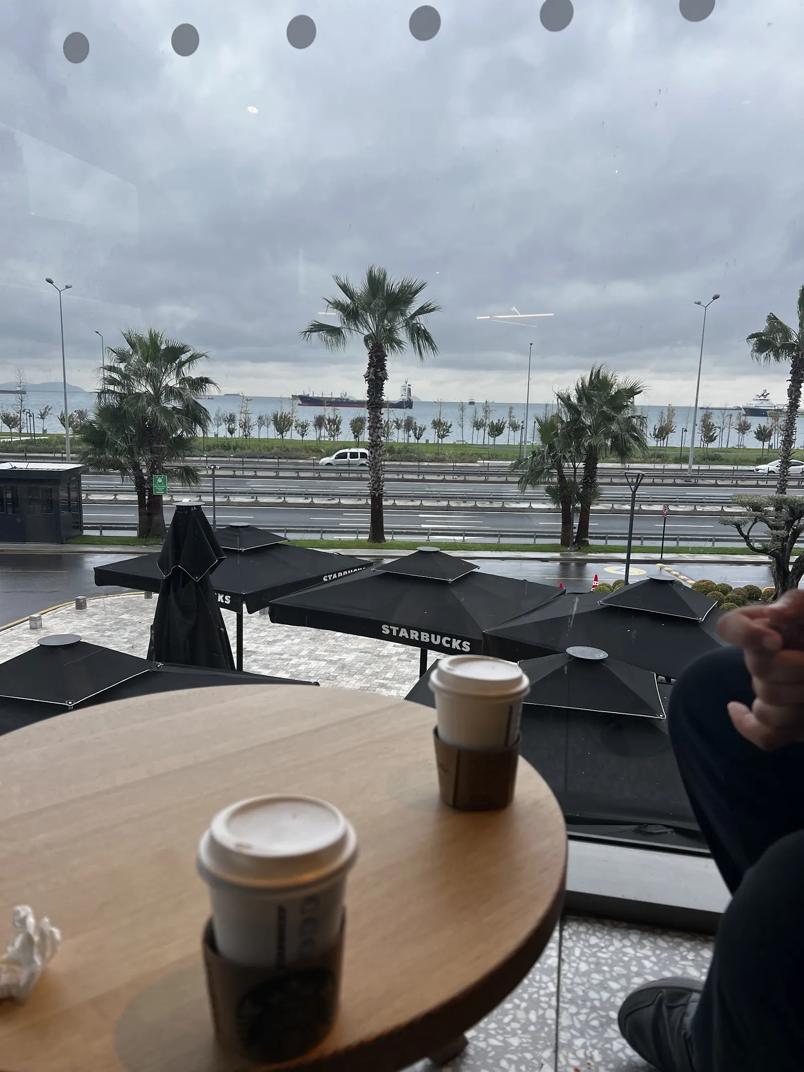 starbucks fotoğraf 1