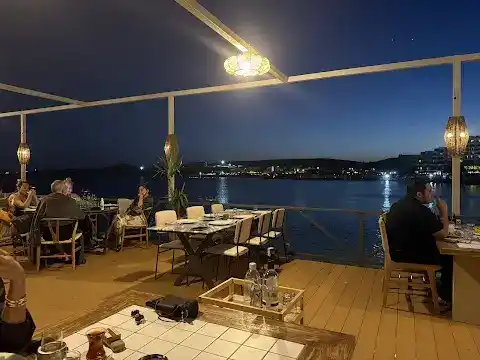 Ahali Alaçatı fotoğraf 2