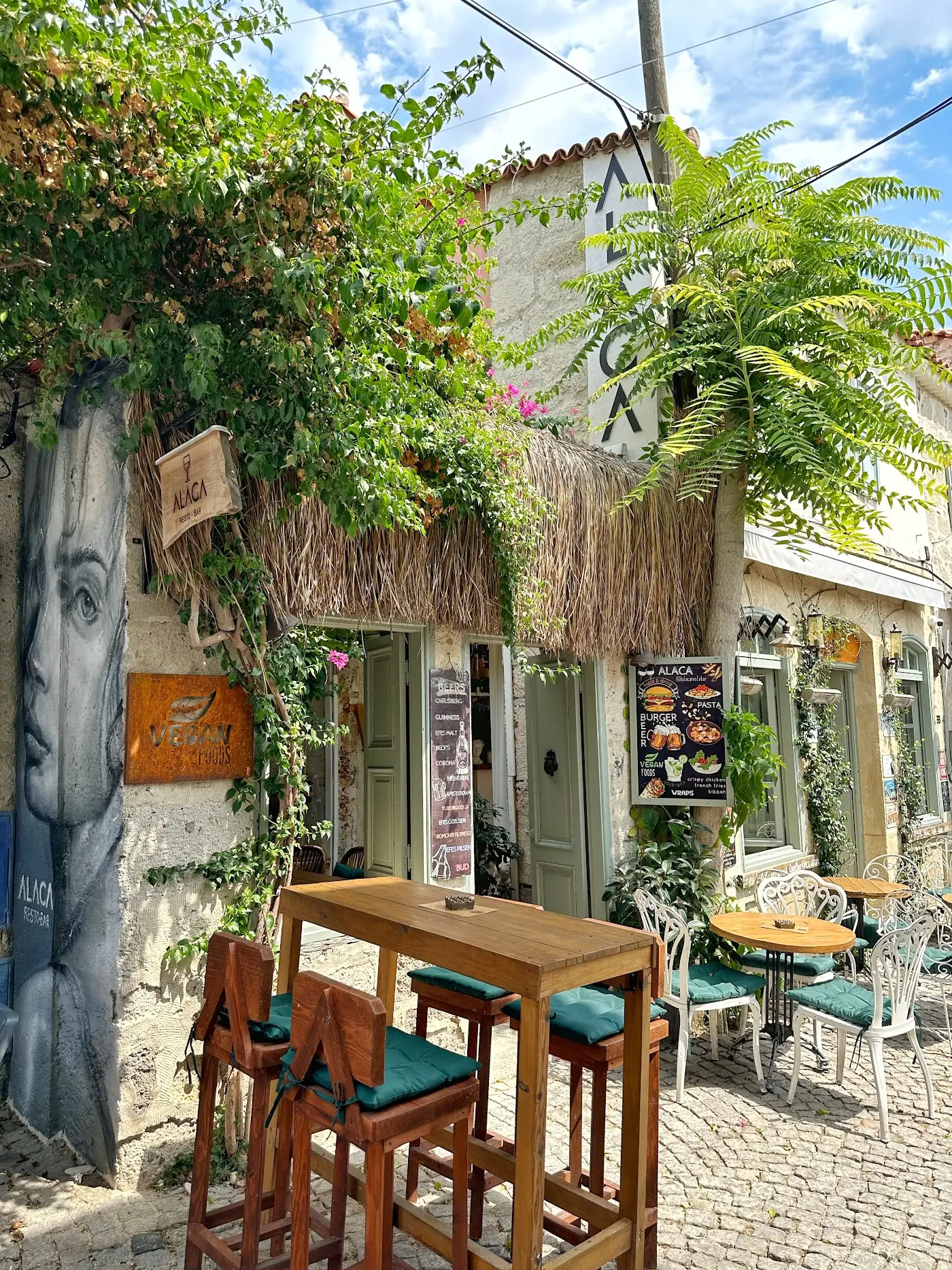 Alaca RestoBar