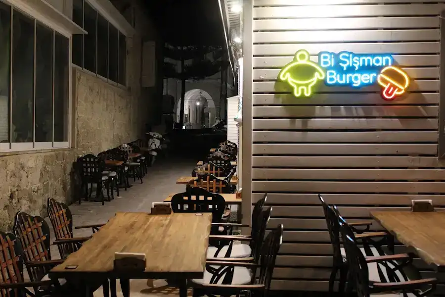 Bi ŞİŞMAN BURGER ALAÇATI