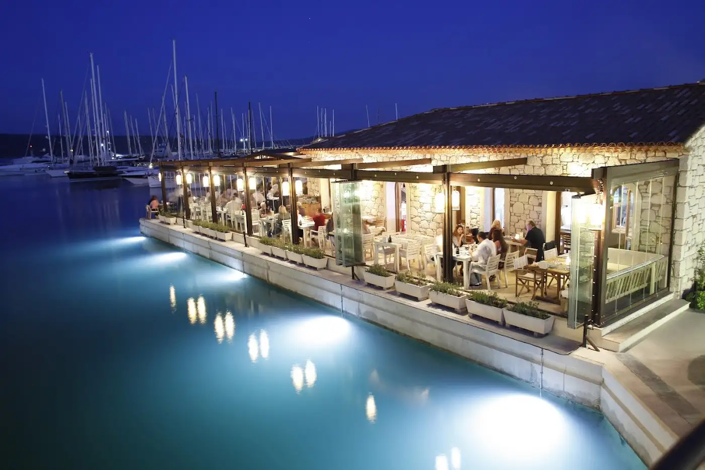 Ferdi Baba Restaurant - MarinAlaçatı fotoğraf 3
