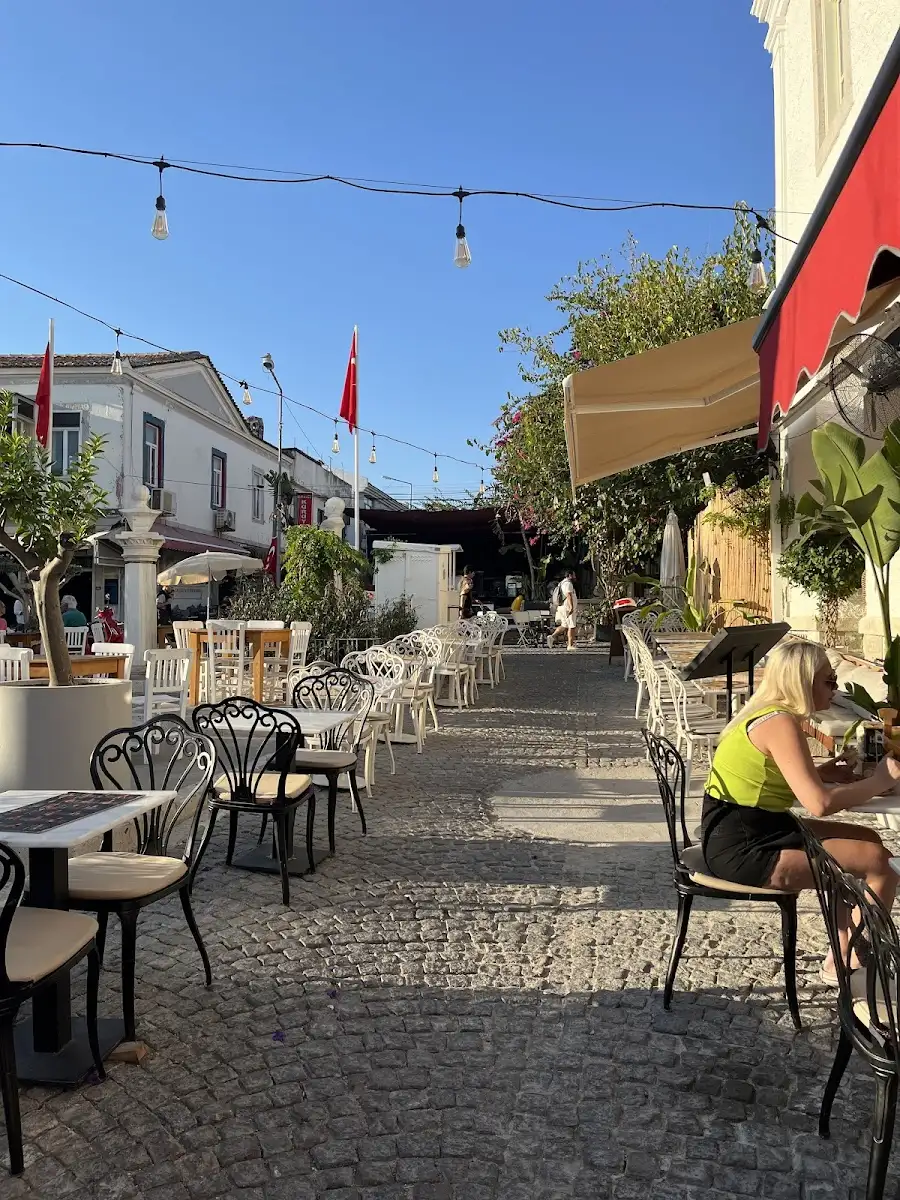 Hızlı Burger - Alaçatı