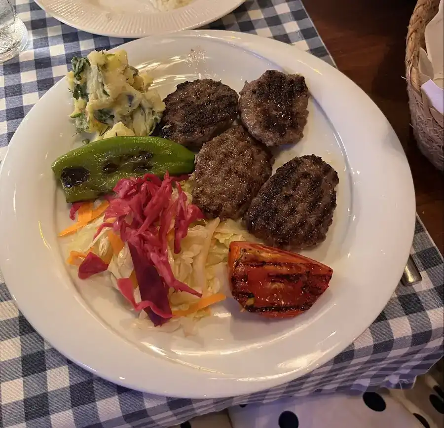 İki Tek Meyhanesi Alaçatı fotoğraf 3