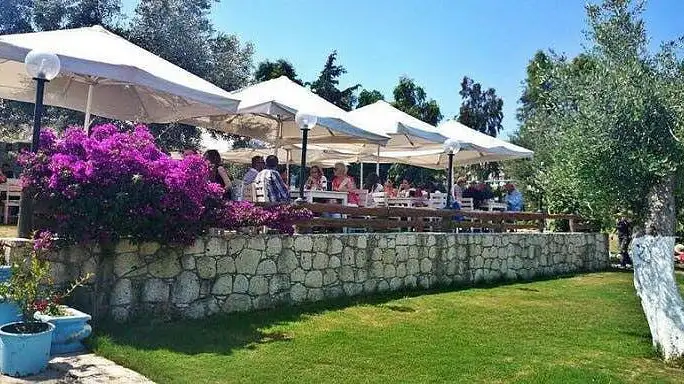 Sakızlar Restoran fotoğraf 3