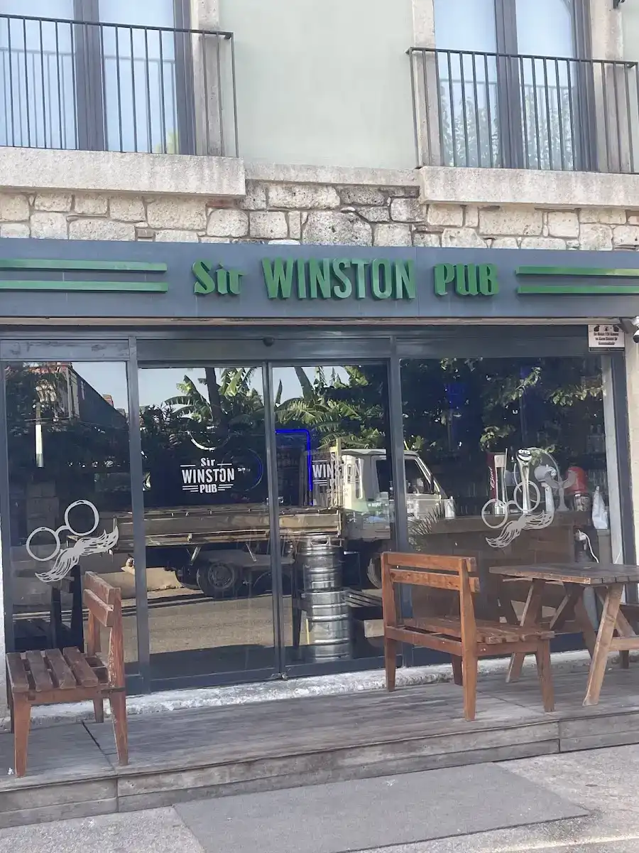 Sir Winston Pub Alaçatı