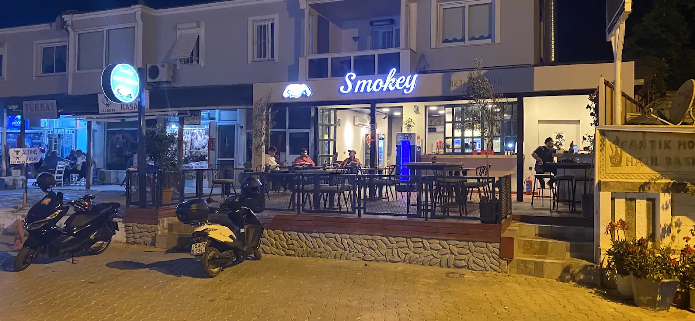 SMOKEY BURGER & KUMRUCU TOMBUL
