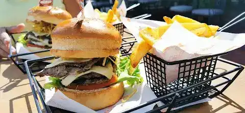 SMOKEY BURGER & KUMRUCU TOMBUL fotoğraf 2