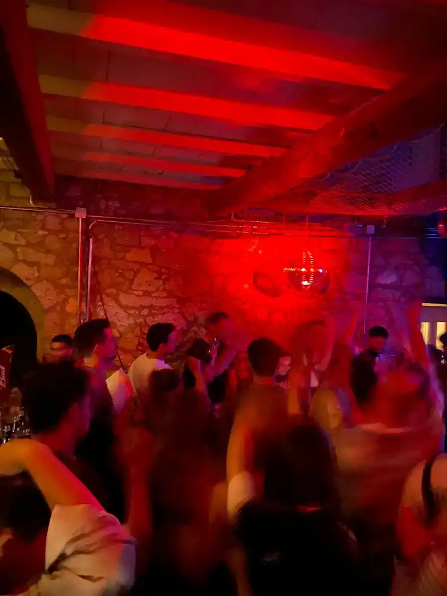 Traktör Alaçatı fotoğraf 3