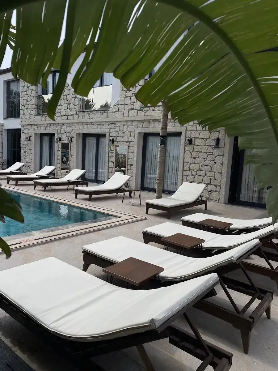 Trina Talles Alaçatı Otel