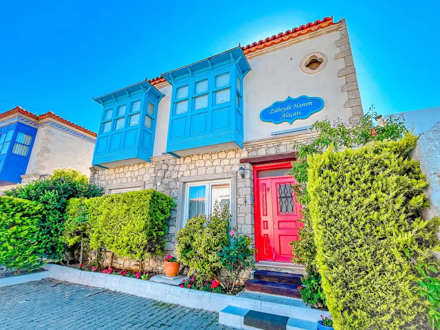Zübeyde Hanım Alaçatı Otel