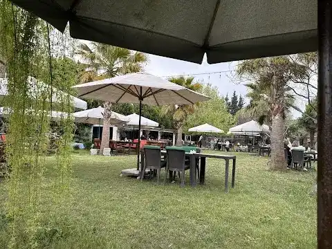 Fokaia Garden Kahvaltı Bahçesi