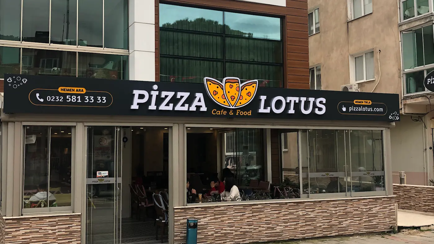 Pizza Lotus