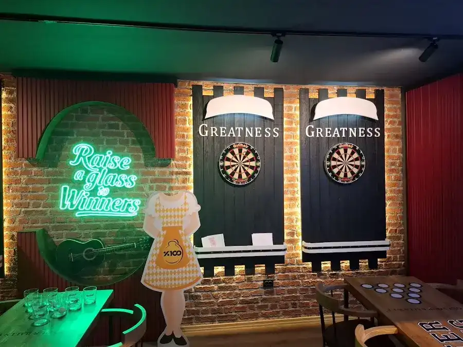 Boomers Gastro Pub