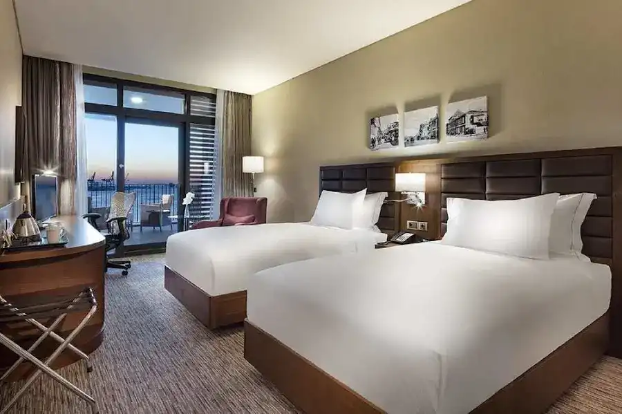 Hilton Garden Inn İzmir Bayraklı fotoğraf 2