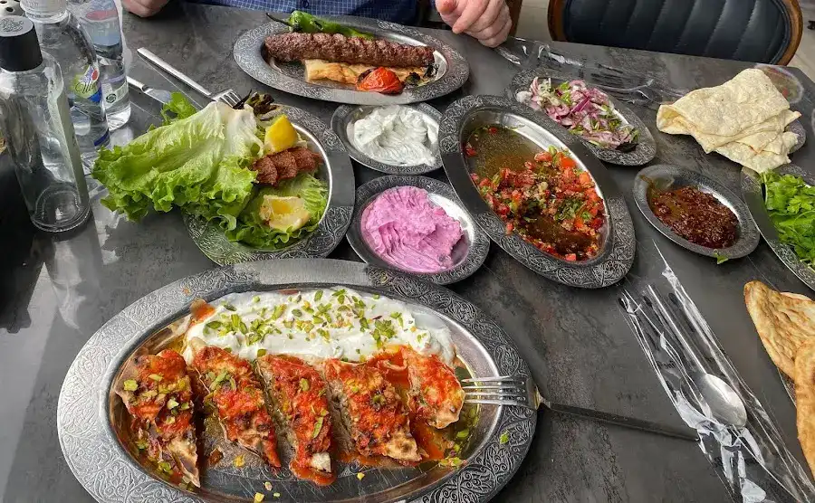 Ustadan Kebap Lahmacun fotoğraf 3