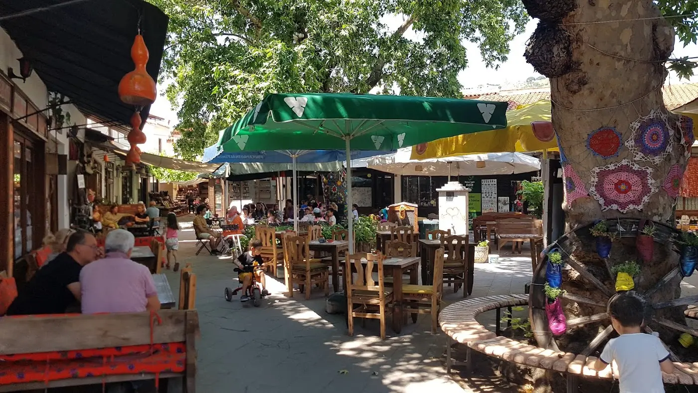 Altın Kepçe Bergama Köfte