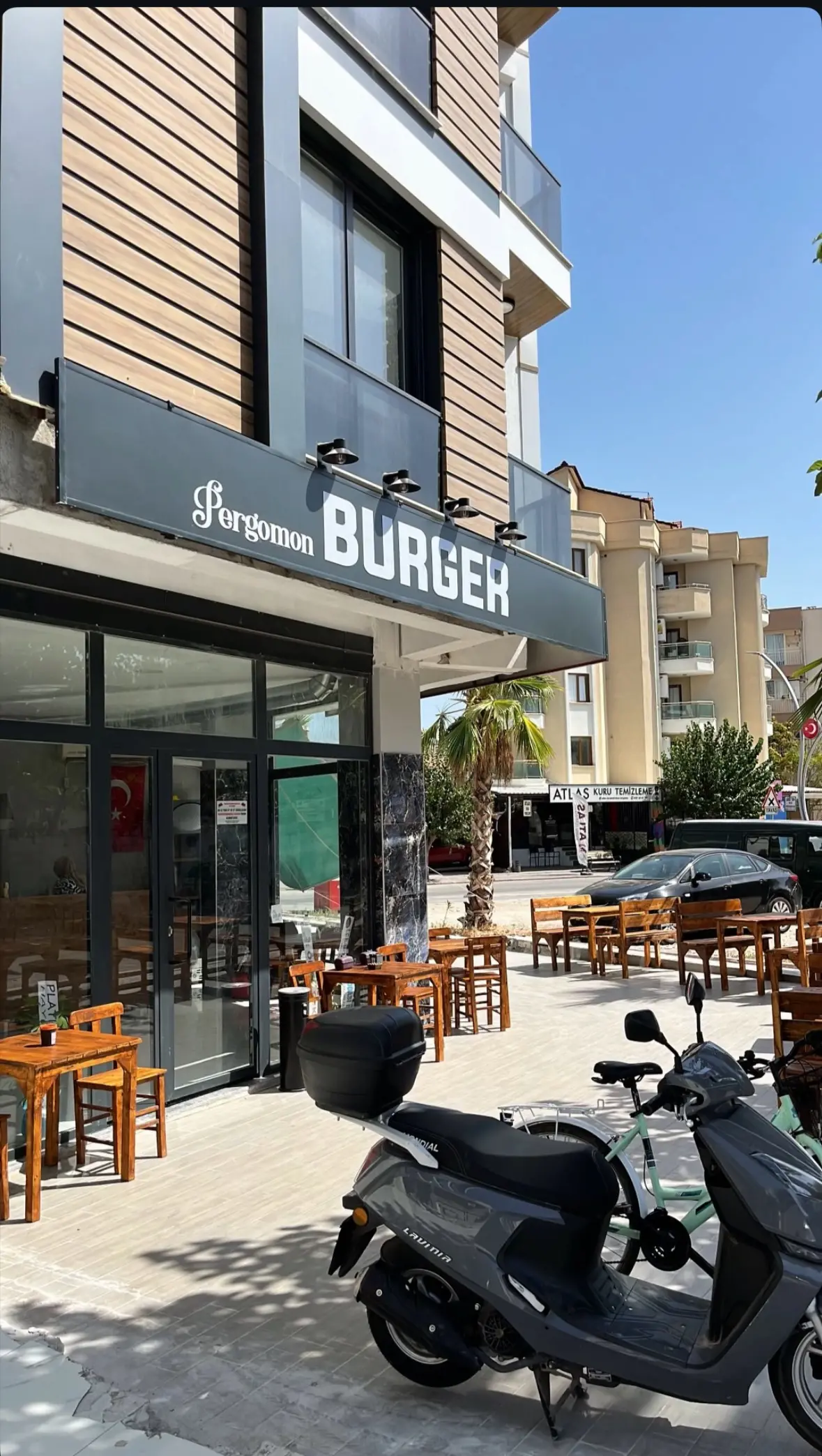 Pergamon Burger