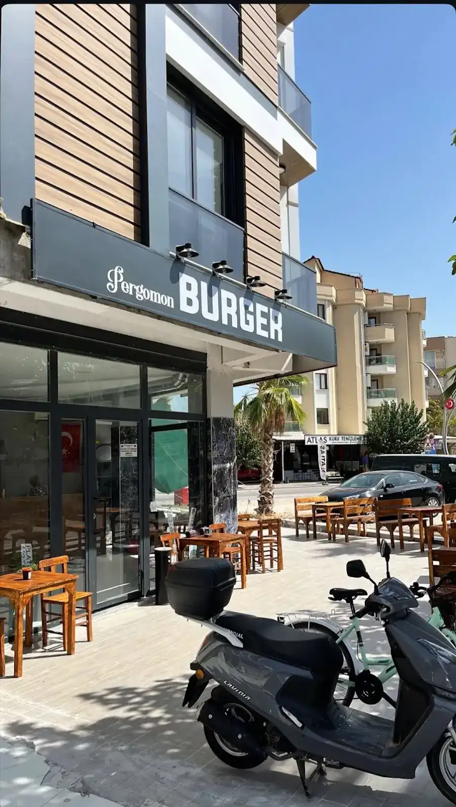 Pergamon Burger