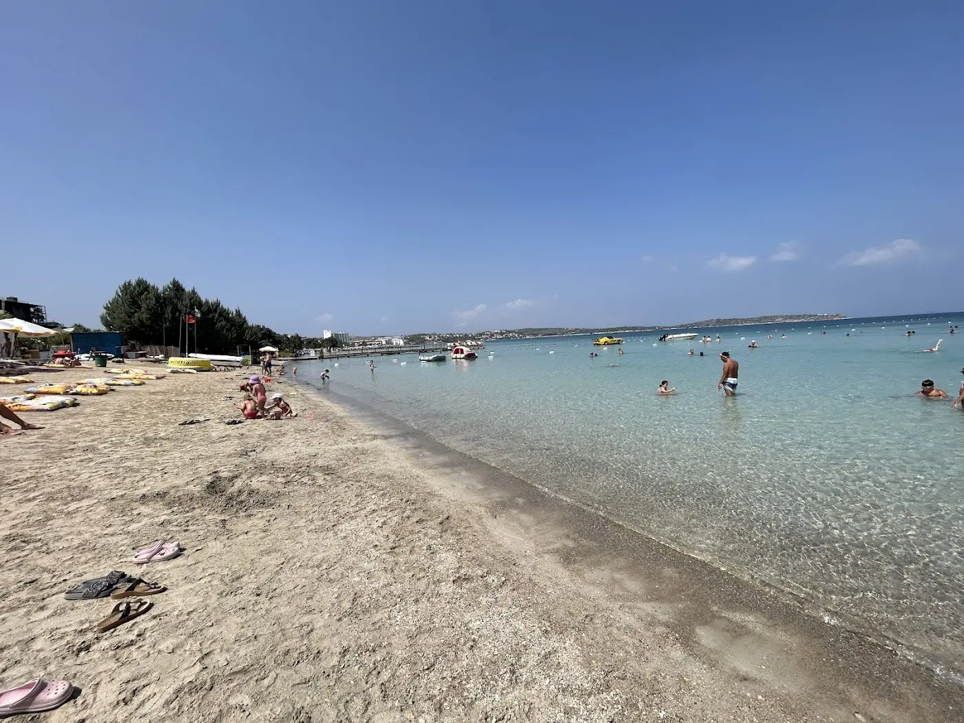 Rooms Beach Club