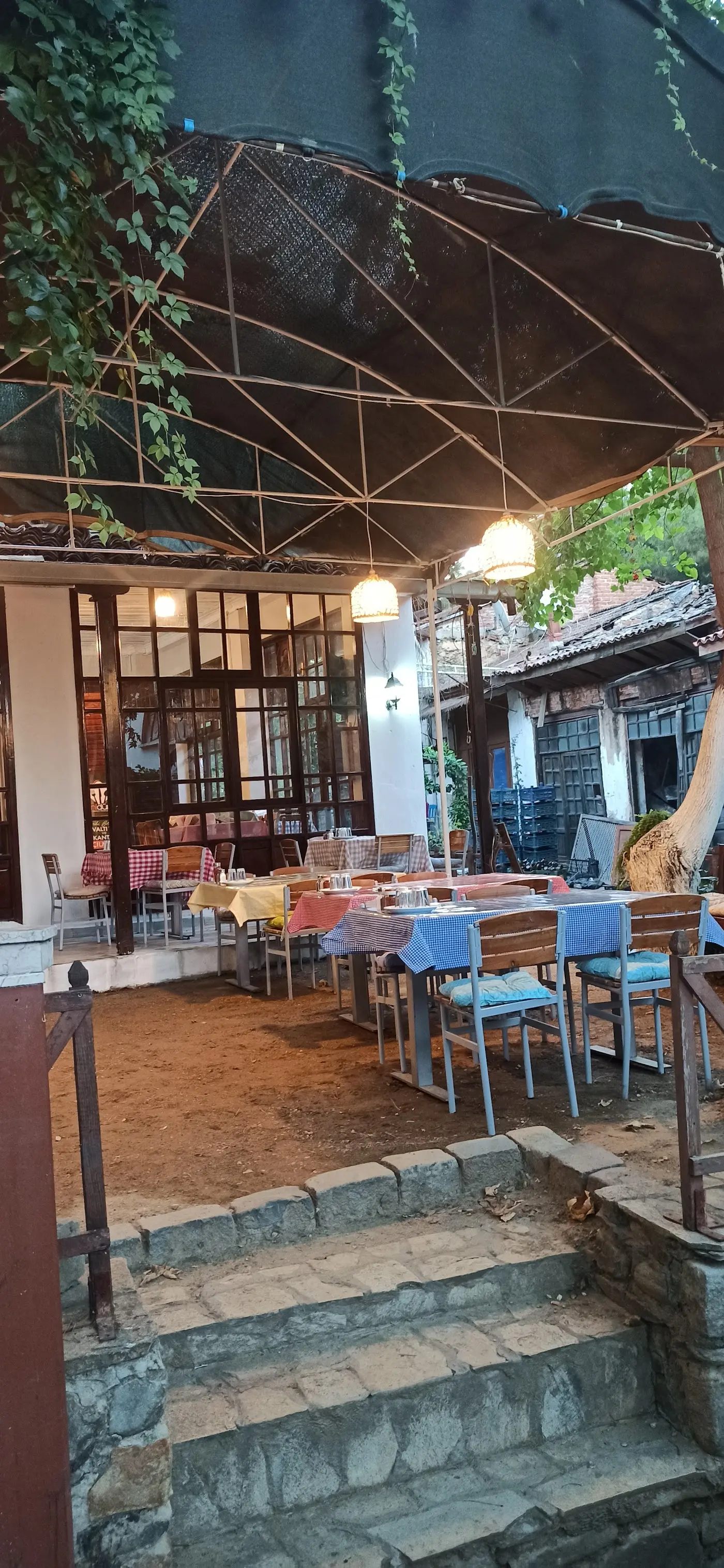 Birgi Yeni Dünya Kahvaltı