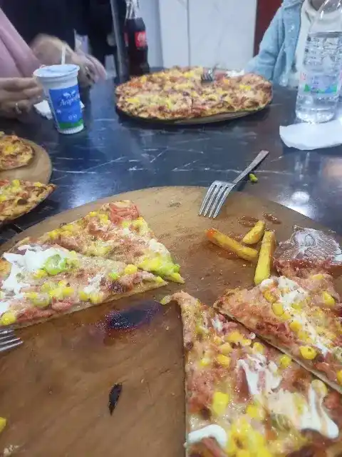 Kardeşler pide pizza corba salonu fotoğraf 2
