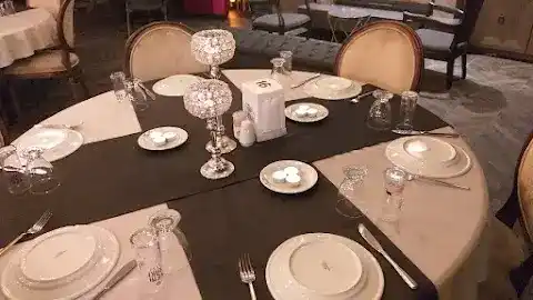 DİKİLİ İSKELE BALIK RESTAURANT