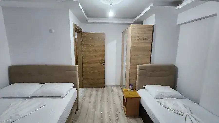 GÜNEŞ PANSİYON / GÜNLÜK APART/ OTEL - EMLAK fotoğraf 2