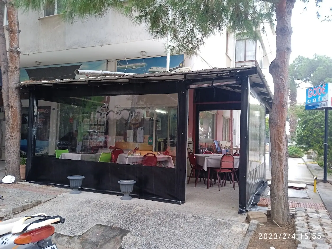 Niko's Cafe & Oyun Salonu
