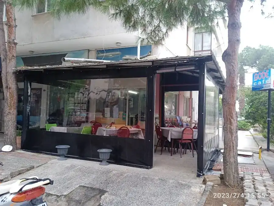 Niko's Cafe & Oyun Salonu